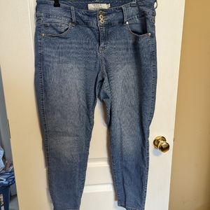 Torrid skinny jeans